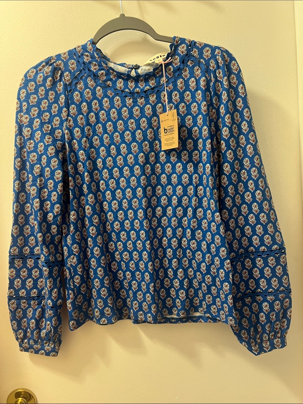 NWT Boden blue flower top